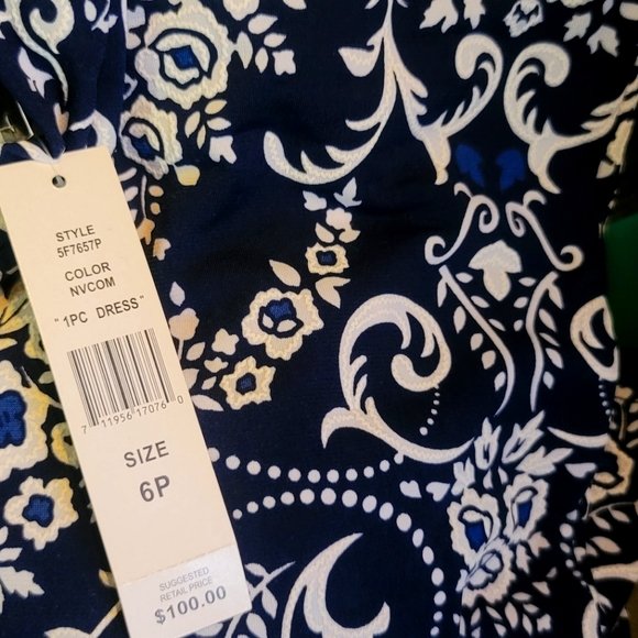 Navy Floral Midi dress - Picture 4 of 4